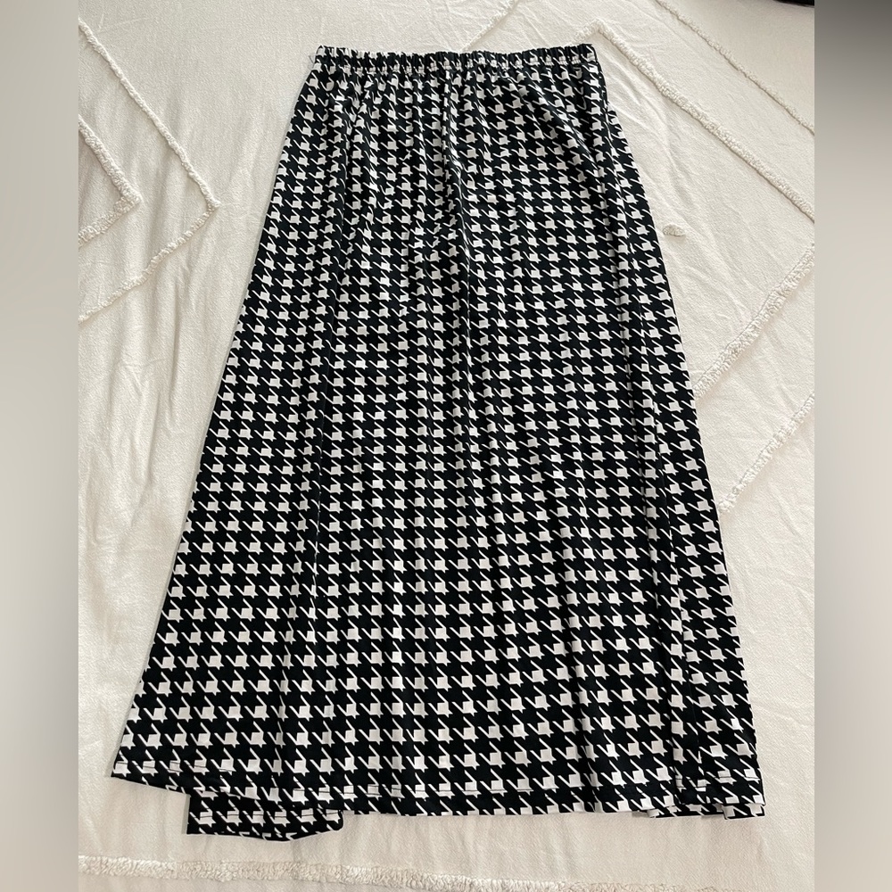 Nuggles All Sport skirt 31”